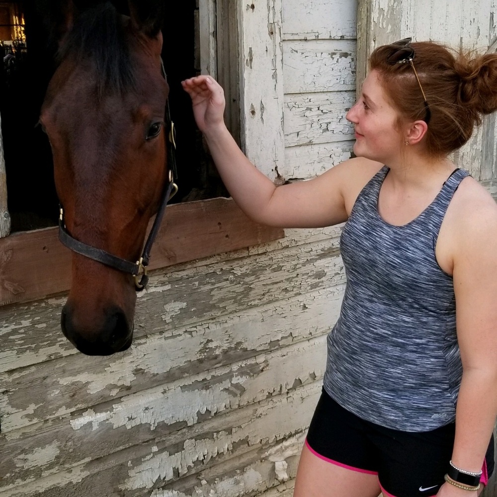Meet your Posher, Brooke